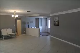 606 Park Shore Dr, Naples, FL 34103 - Photo 6