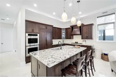 2106 Modena Ct, Naples, FL 34105 - Photo 14