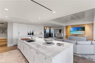 6897 Grenadier Blvd, Naples, FL 34108 - Photo 18