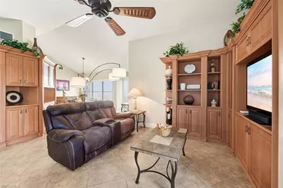 738 Reef Point Cir, Naples, FL 34108 - Photo 4