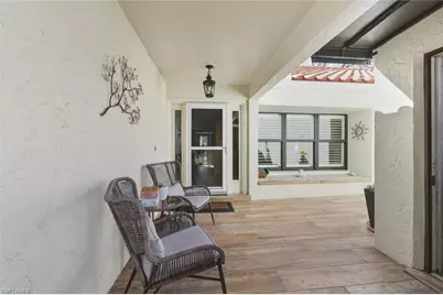 738 Reef Point Cir, Naples, FL 34108 - Photo 10