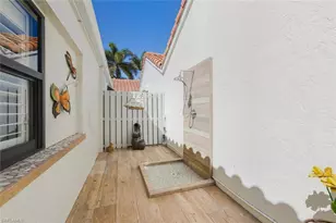 738 Reef Point Cir, Naples, FL 34108 - Photo 8