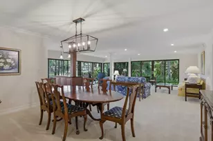 106 Clubhouse Dr, Naples, FL 34105 - Photo 10