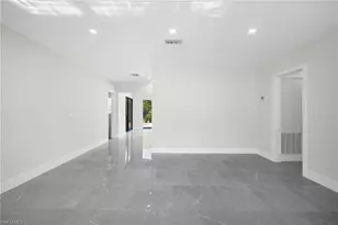 47 River Ct, Naples, FL 34110 - Photo 10