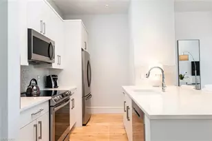 101 8th St S, Naples, FL 34102 - Photo 4