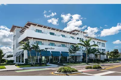 101 8th St S #206, Naples, FL 34102 - Photo 2