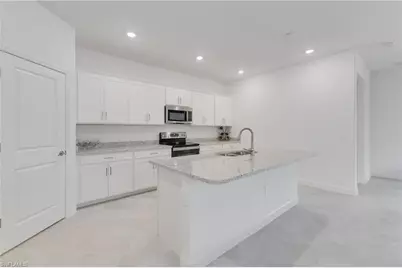 3160 Weston Manor Dr, Alva, FL 33920 - Photo 10