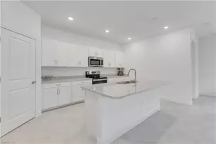 3160 Weston Manor Dr, Alva, FL 33920 - Photo 10