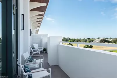 101 8th St S #302, Naples, FL 34102 - Photo 8