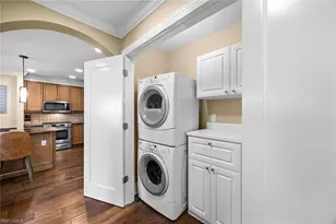 9123 Strada Pl, Naples, FL 34108 - Photo 18