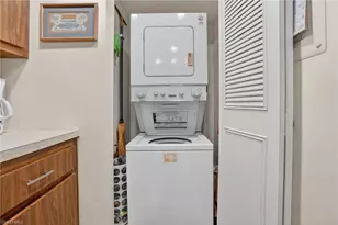 35 Greenbrier St, Marco Island, FL 34145 - Photo 8