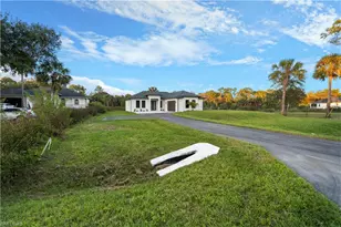 4099 6th Ave SE, Naples, FL 34117 - Photo 6