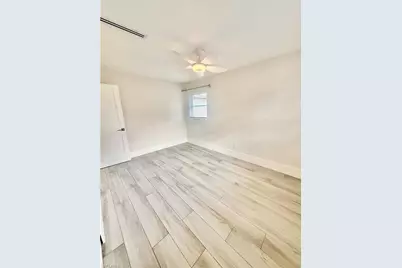 733 Pine Cone Ln, Naples, FL 34104 - Photo 22