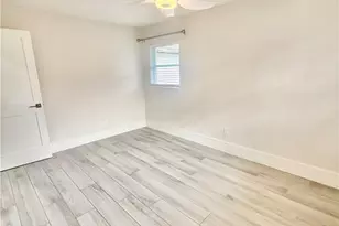 733 Pine Cone Ln, Naples, FL 34104 - Photo 22