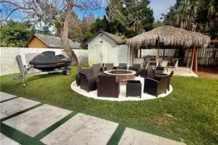 733 Pine Cone Ln, Naples, FL 34104 - Photo 32