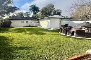 733 Pine Cone Ln, Naples, FL 34104 - Photo 38