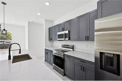 1402 E 7th St, Lehigh Acres, FL 33972 - Photo 10