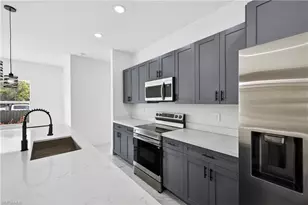 1402 E 7th St, Lehigh Acres, FL 33972 - Photo 10