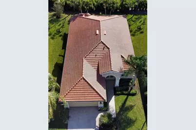 5758 Lago Villaggio Way, Naples, FL 34104 - Photo 4