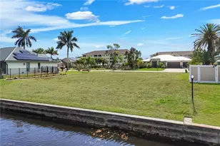 2005 Ottersrest Ln, Cape Coral, FL 33990 - Photo 4