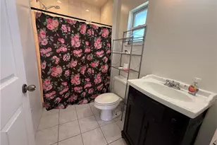 921 Jarmilla Ln, Fort Myers, FL 33905 - Photo 10