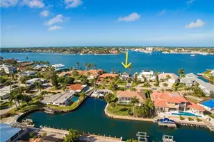 1535 Dolphin Ln, Naples, FL 34102 - Photo 6