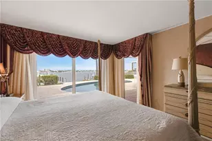 1535 Dolphin Ln, Naples, FL 34102 - Photo 22