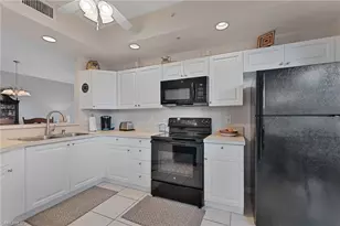 2880 Cypress Trace Cir, Naples, FL 34119 - Photo 6