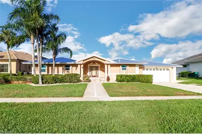 562 Goldcoast Ct, Marco Island, FL 34145 - Photo 4