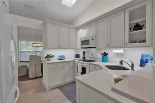 386 Emerald Bay Cir, Naples, FL 34110 - Photo 6