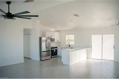322 NE 26th Ter, Cape Coral, FL 33909 - Photo 2