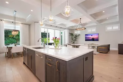 6830 Mangrove Ave, Naples, FL 34109 - Photo 8