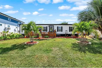 610 Sunset Dr, Goodland, FL 34140 - Photo 18