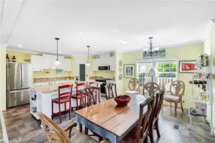 610 Sunset Dr, Goodland, FL 34140 - Photo 6