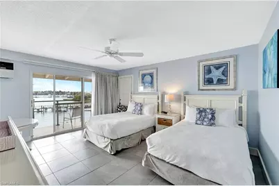 900 Broad Ave S #320, Naples, FL 34102 - Photo 2