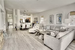 486 Edgemere Way E, Naples, FL 34105 - Photo 4