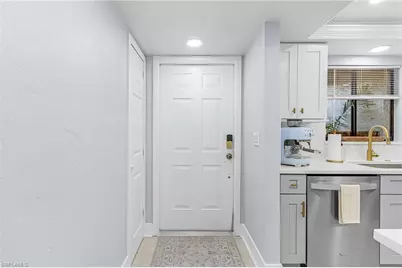 15751 Windward Way Cir #1103, Fort Myers, FL 33908 - Photo 8