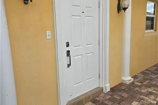 7828 Umberto Ct, Naples, FL 34114 - Photo 2