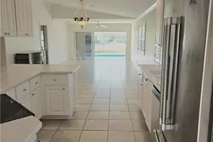 7828 Umberto Ct, Naples, FL 34114 - Photo 8