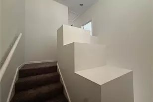 3255 Tamara Dr, Naples, FL 34109 - Photo 10