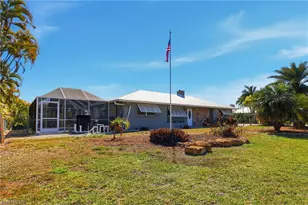 2740 Sanibel Blvd, Saint James City, FL 33956 - Photo 10