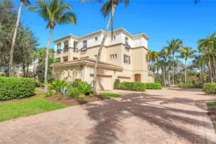 2858 Tiburon Blvd E, Naples, FL 34109 - Photo 4