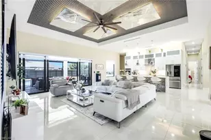 455 SE 17th Ave, Cape Coral, FL 33990 - Photo 8