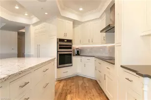 451 Bayfront Pl, Naples, FL 34102 - Photo 12