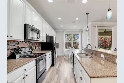 15100 Danios Dr, Bonita Springs, FL 34135 - Photo 6