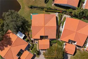 515 Beachwalk Cir, Naples, FL 34108 - Photo 30