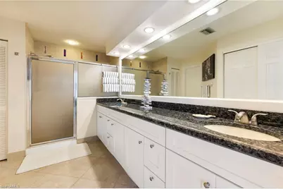 515 Beachwalk Cir, Naples, FL 34108 - Photo 12