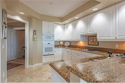 8930 Bay Colony Dr #902, Naples, FL 34108 - Photo 4