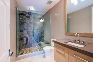 490 5th St S, Naples, FL 34102 - Photo 16