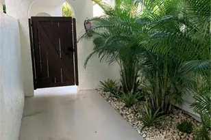 4082 Belair Ln, Naples, FL 34103 - Photo 2